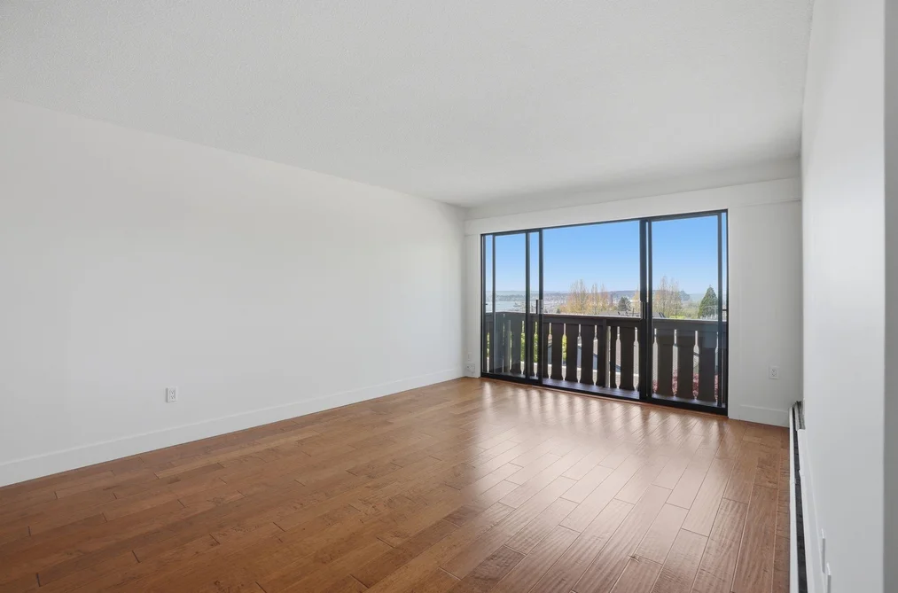 1345 CHESTERFIELD AVENUE, North Vancouver, BC — Residential for Sale — Photo 11 of 40