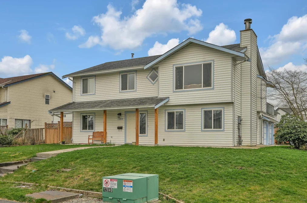 House for sale at 13452 85 Avenue Surrey British Columbia - MLS: R3117389