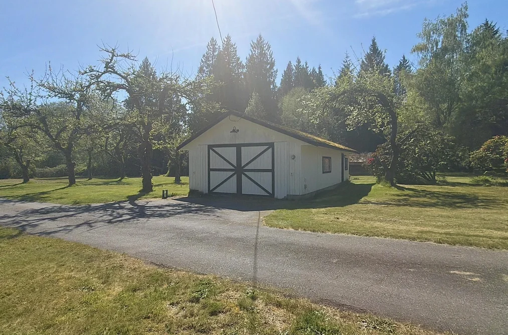 1346 RUSSELL ROAD, Gibsons BC V0N 1V2, Gibsons BC — Residential for Sale - Photo 3