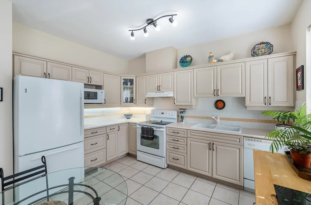 135 3098 GUILDFORD WAY, Coquitlam BC V3B 7W8, Coquitlam BC — Residential for Sale - Photo 6