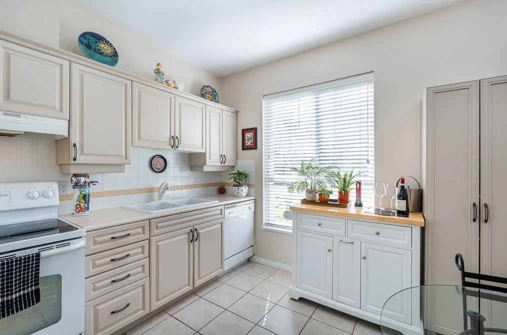 135 3098 GUILDFORD WAY, Coquitlam BC V3B 7W8, Coquitlam BC — Residential for Sale - Photo 7