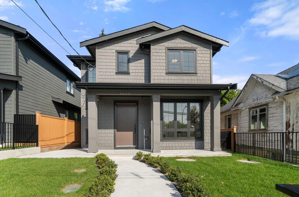 House for sale at 1350 Ross Road North Vancouver British Columbia - MLS: R3168238