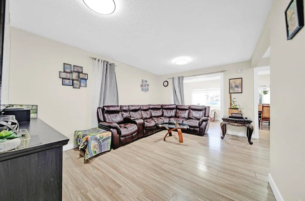 13504 79A AVENUE, Surrey BC V3W 2Z2, Surrey BC — Residential for Sale — Photo 5 of 40