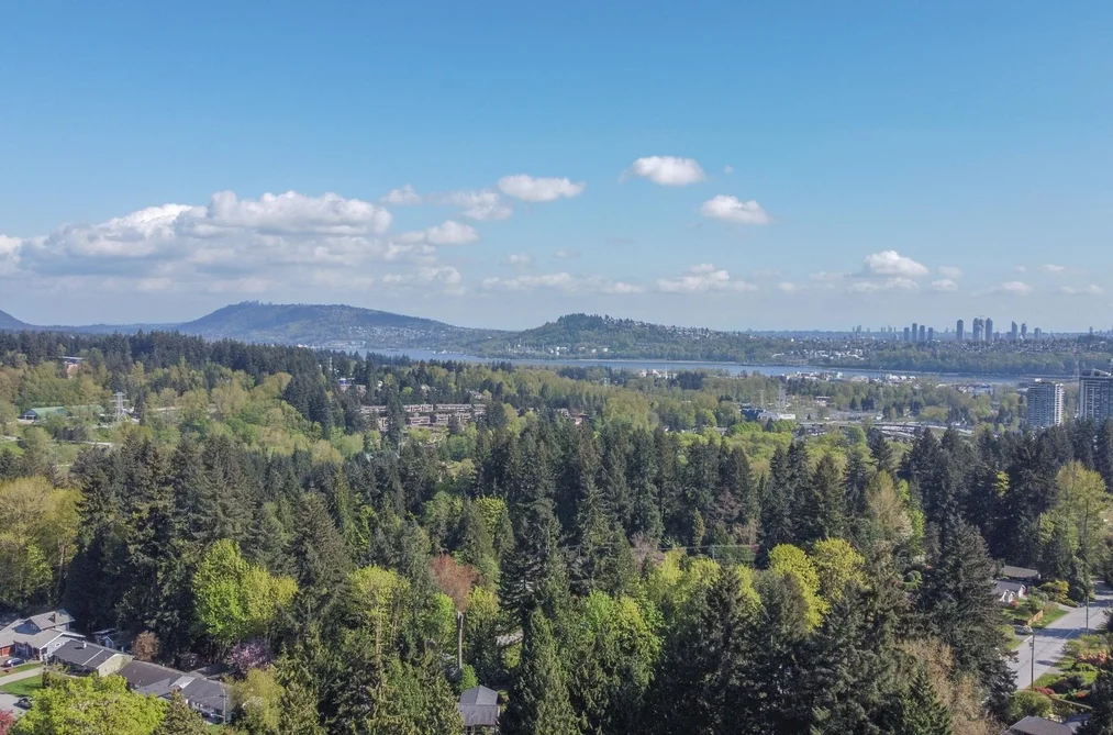 1352 E 16TH STREET, North Vancouver BC V7J 1L4, North Vancouver BC — Residential for Sale - Photo 2