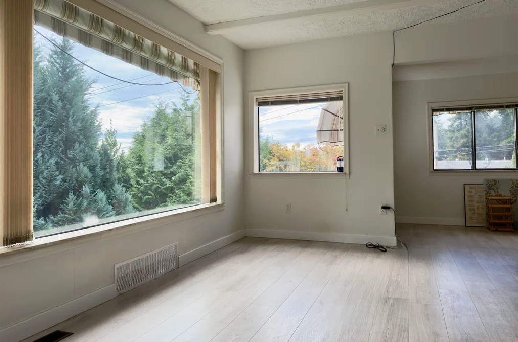 1352 OXFORD STREET, White Rock BC V4B 3R2, White Rock BC — Residential for Sale - Photo 4
