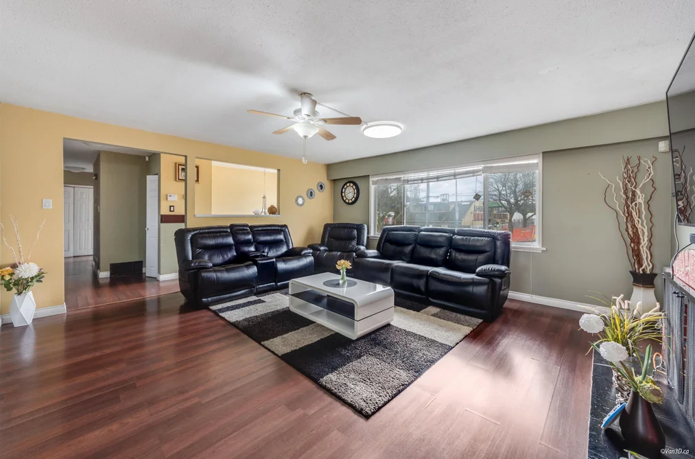 13553 84 AVENUE, Surrey BC V3W 3H3, Surrey BC — Residential for Sale - Photo 2