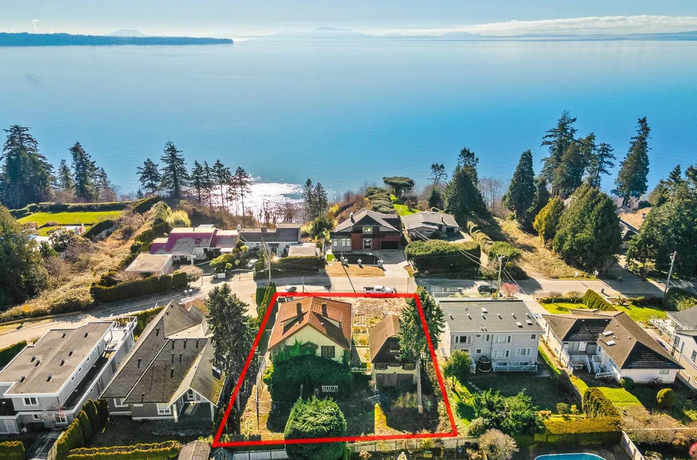 House for sale at 13567 13a Avenue Surrey British Columbia - MLS: R3063405
