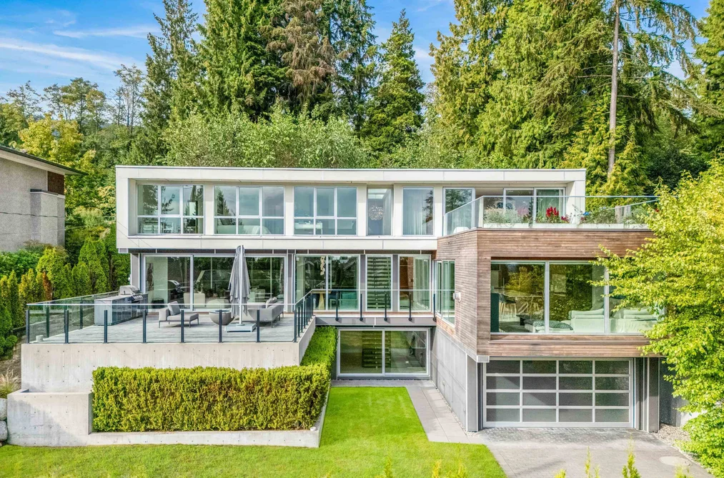 House for sale at 1360 Queens Avenue West Vancouver British Columbia - MLS: R3100543