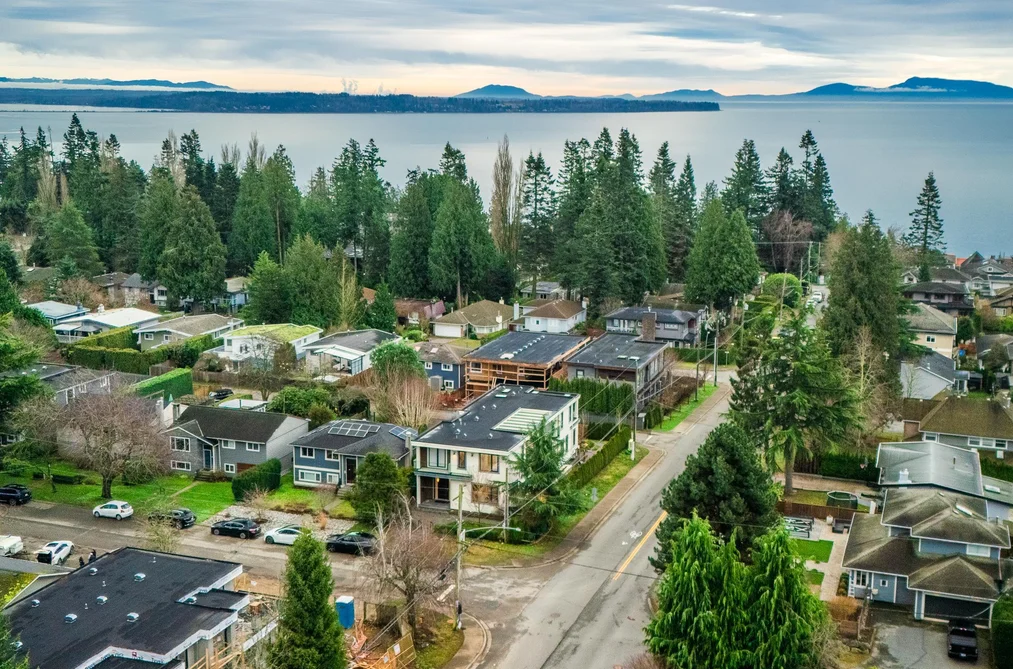 13600 BLACKBURN AVENUE, White Rock BC V4B 2Y8, White Rock BC — Residential for Sale - Photo 3