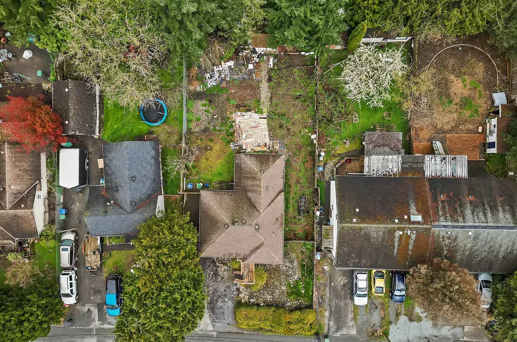 13627 HILTON ROAD, Surrey BC V3R 5J5, Surrey BC — Residential for Sale - Photo 2