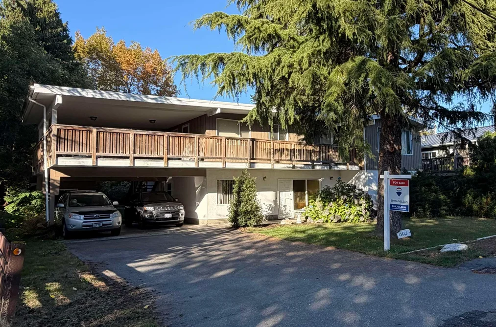 13645 Blackburn Ave, White Rock, BC - MLS: R3172343