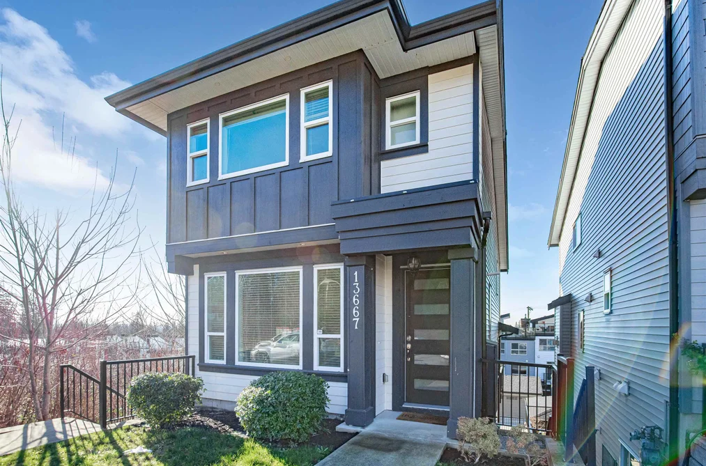 House for sale at 13667 232a Street Maple Ridge British Columbia - MLS: R3085109