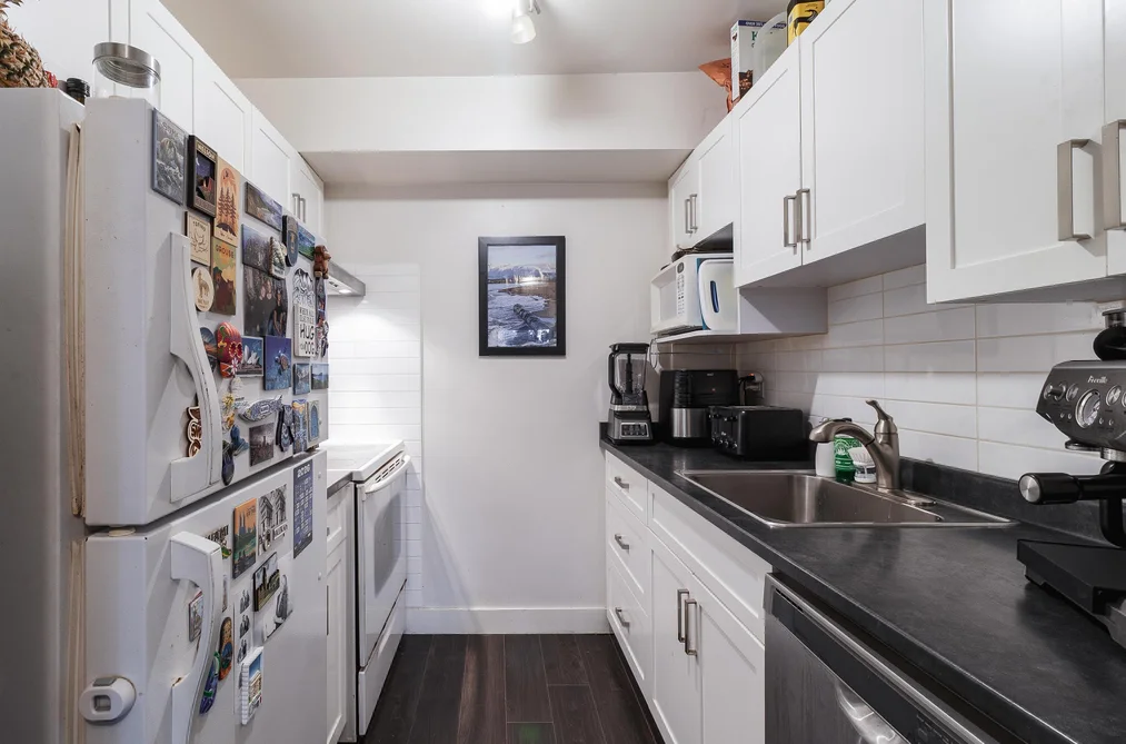 137 200 WESTHILL PLACE, Port Moody BC V3H 1V2, Port Moody BC — Residential for Sale - Photo 4