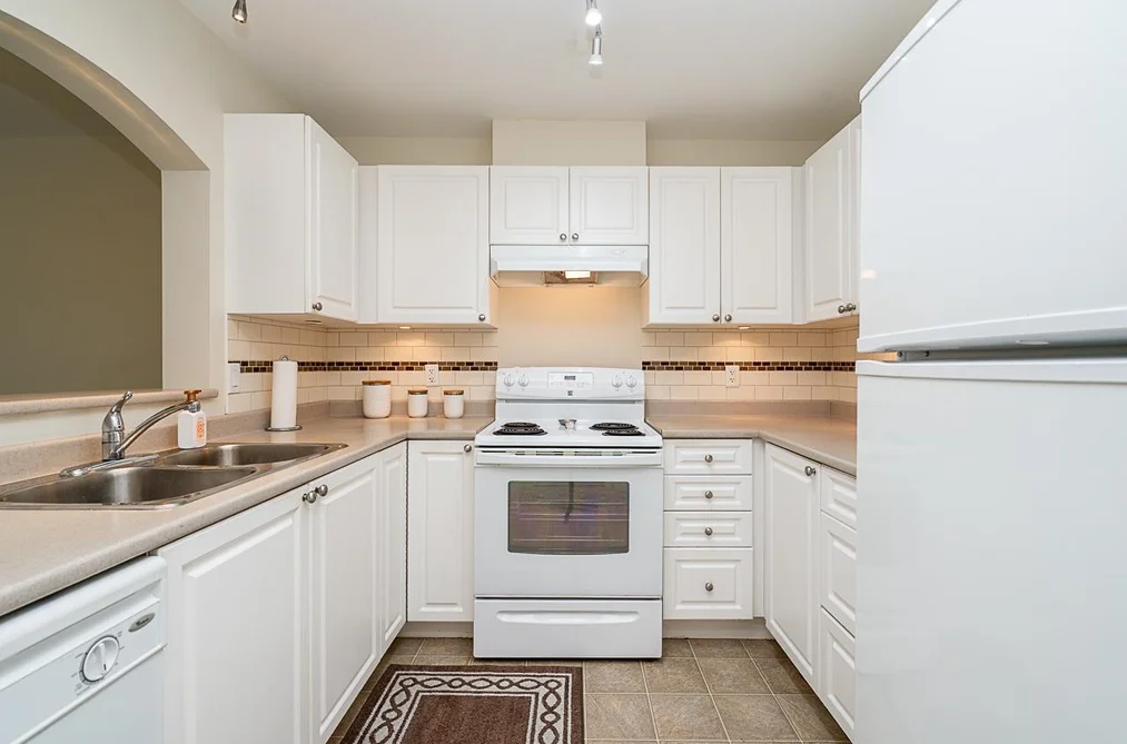 137 2980 PRINCESS CRESCENT, Coquitlam BC V3B 7R4, Coquitlam BC — Residential for Sale — Photo 3 of 38