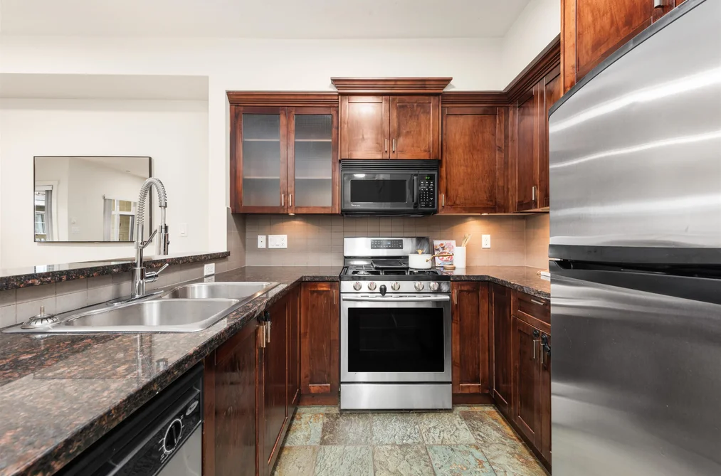 137 7388 MACPHERSON AVENUE, Burnaby BC V5J 0A1, Burnaby BC — Residential for Sale - Photo 4
