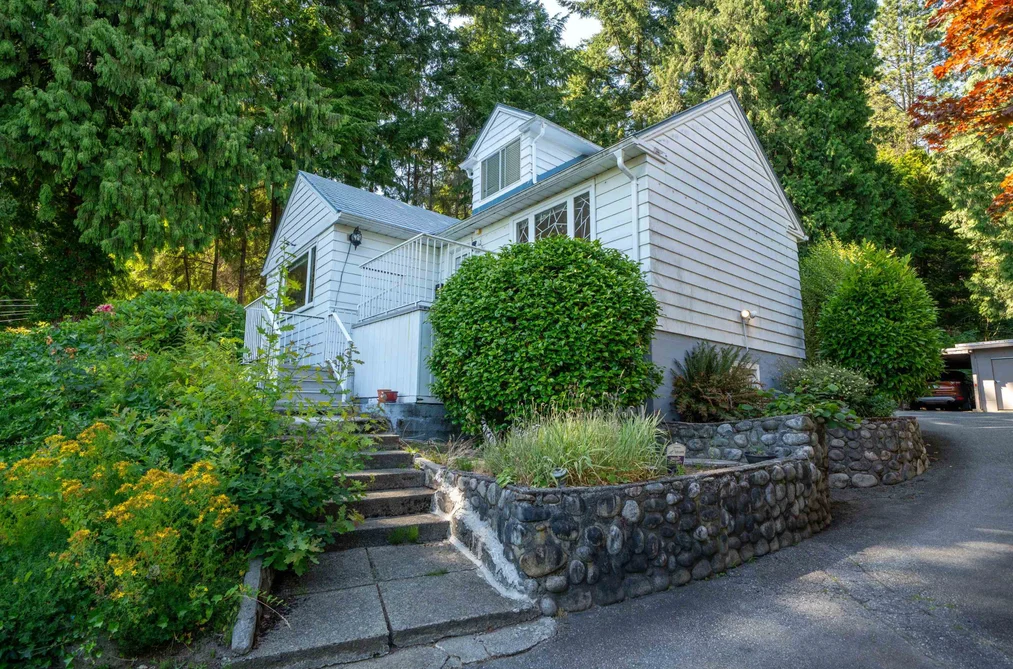 1371 MATHERS AVENUE, West Vancouver BC V7T 2G5, West Vancouver BC — Residential for Sale - Photo 2