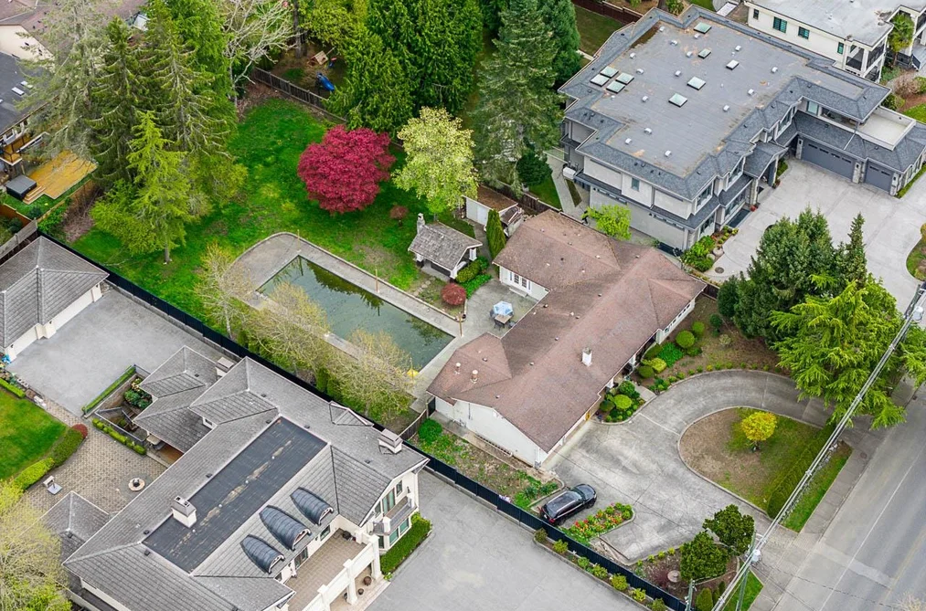 13721 MARINE DRIVE, White Rock BC V4B 1A3, White Rock BC — Residential for Sale - Photo 3