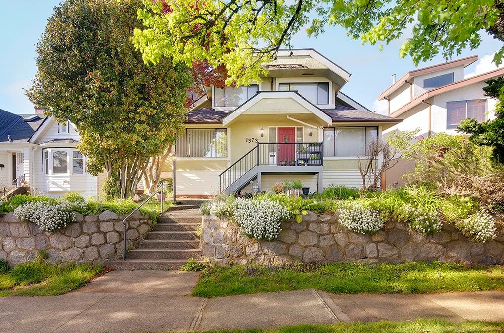 House for sale at 1373 W 64th Avenue Vancouver British Columbia - MLS: R3151287