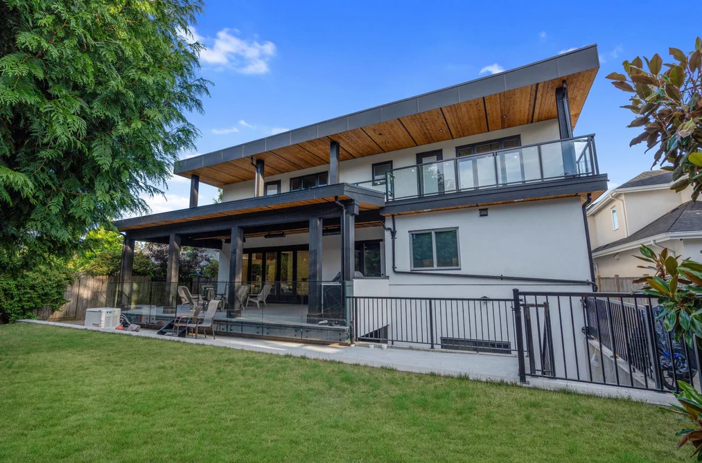 13735 Blackburn Avenue, White Rock, BC - MLS: R3150653 - Photo 17 13735 Blackburn Avenue, White Rock, BC - MLS: R3150653 - Photo 17