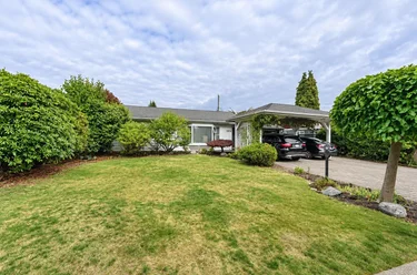1374 Sowden St, North Vancouver, BC - MLS: R3165971