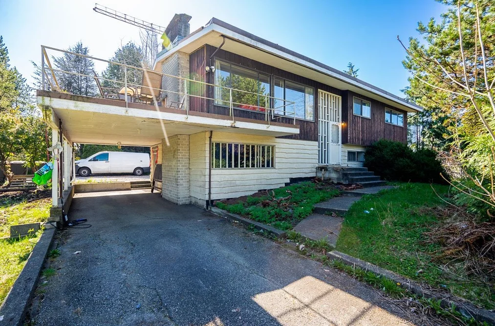 House for sale at 13760 Bentley Road Surrey British Columbia - MLS: R3119802