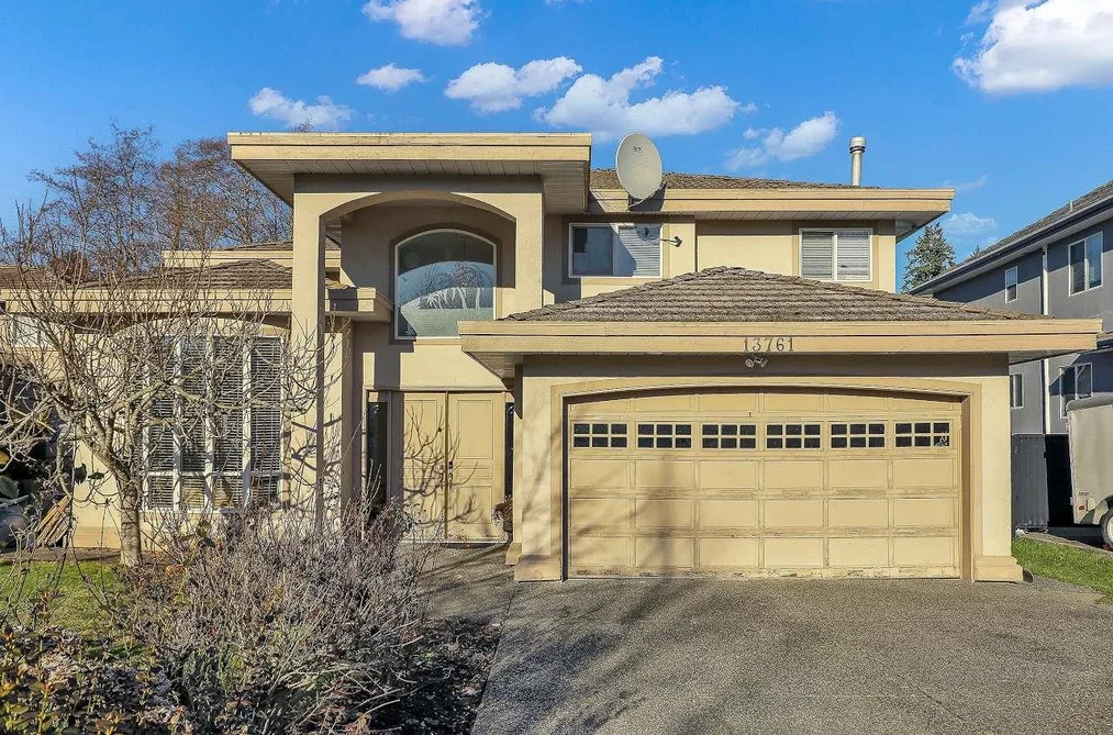 House for sale at 13761 59a Avenue Surrey British Columbia - MLS: R3083784