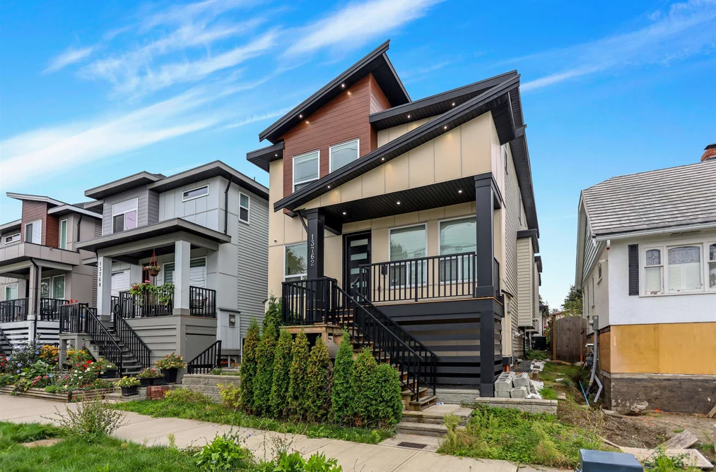 13762 112 AVENUE, Surrey BC V3R 2G3, Surrey BC — Residential for Sale - Photo 2