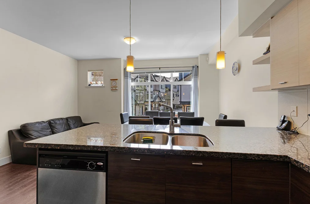 138-6299 144 Street, Surrey, BC - Townhouse for Sale - Photo 5 of 31 138-6299 144 Street, Surrey, BC - Townhouse for Sale - Photo 5 of 31