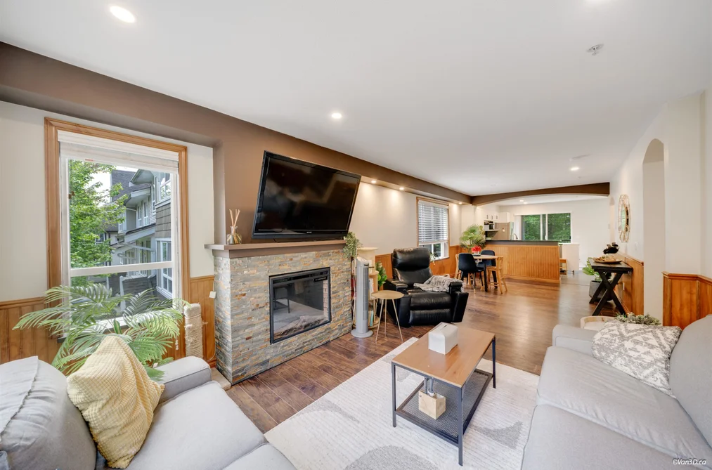138 6747 203 STREET, Langley BC V2Y 3B5, Langley BC — Residential for Sale - Photo 2