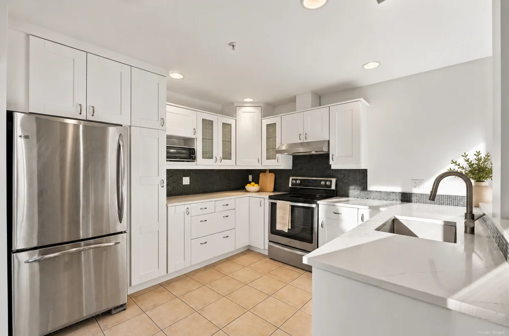 138 Stonegate Drive, West Vancouver, BC - MLS: R3179591 - Photo 9 138 Stonegate Drive, West Vancouver, BC - MLS: R3179591 - Photo 9