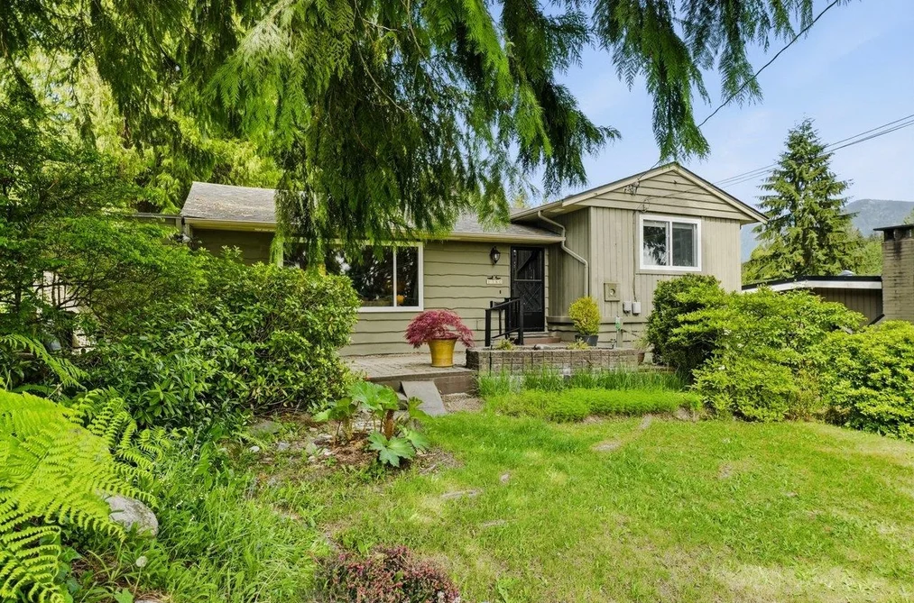 House for sale at 1380 Coleman Street North Vancouver British Columbia - MLS: R3123311