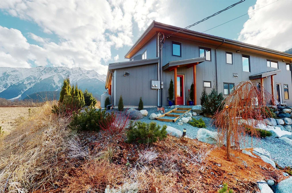 1380 COLLINS ROAD, Pemberton BC V0N 2L1, Pemberton BC — Residential for Sale - Photo 3