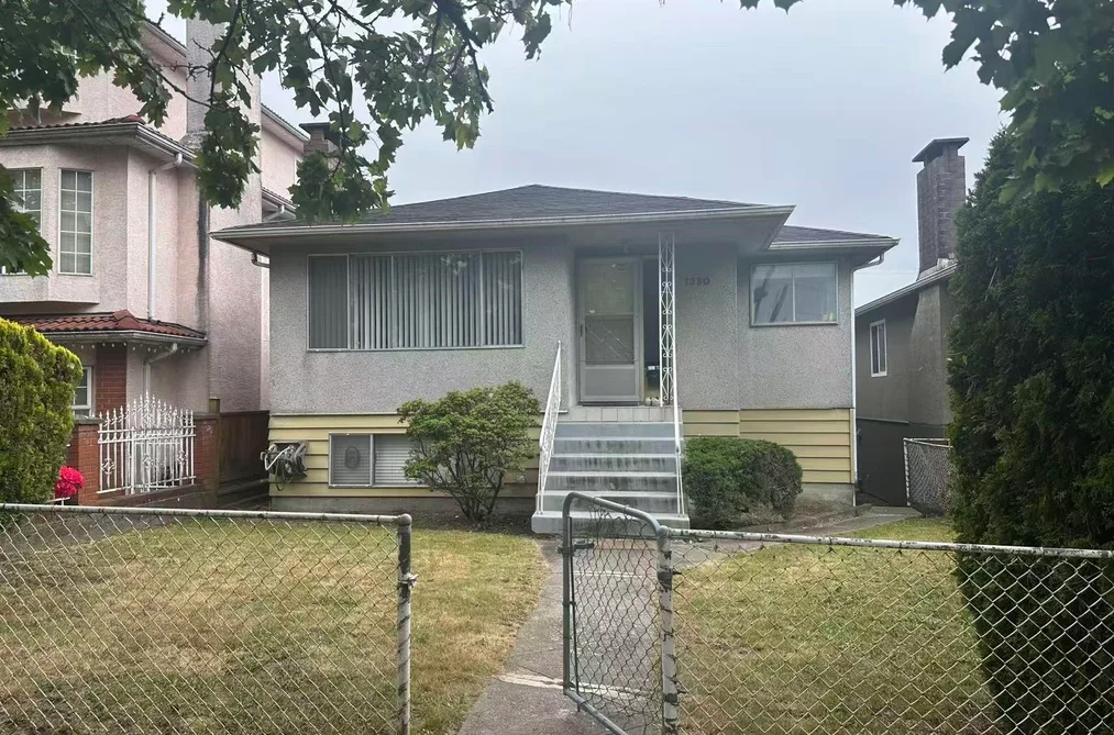 House for sale at 1380 E 54th Avenue Vancouver British Columbia - MLS: R3130656