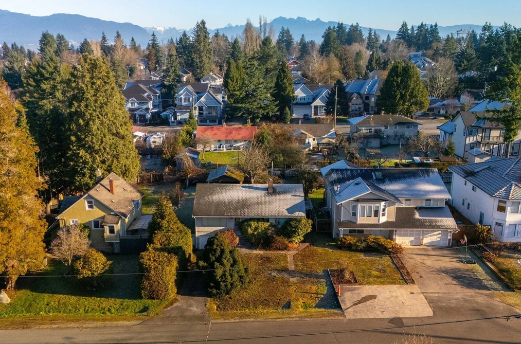 13817 BERG ROAD, Surrey BC V3R 5L2, Surrey BC — Residential for Sale - Photo 3