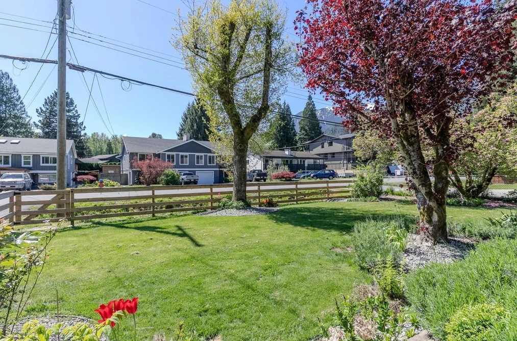 1387 JUDD ROAD, Squamish BC V0N 1H0, Squamish BC — Residential for Sale - Photo 3