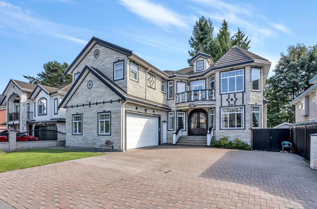 House for sale at 13884 89a Avenue Surrey British Columbia - MLS: R3103893