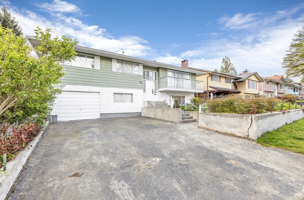 House for sale at 13886 78 Avenue Surrey British Columbia - MLS: R3113466