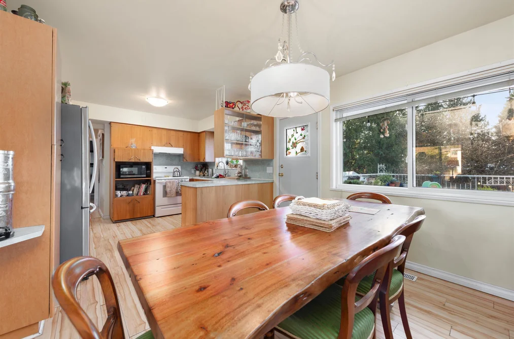 13890 BLACKBURN AVENUE, White Rock BC V4B 2Z2, White Rock BC — Residential for Sale - Photo 6
