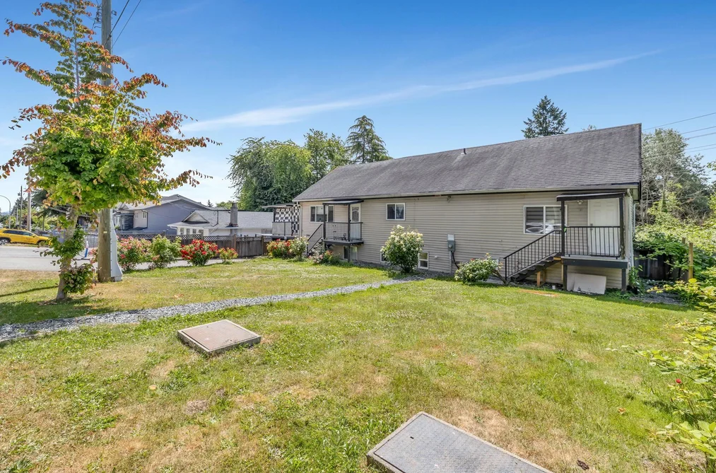 House for sale at 13906 68 Avenue Surrey British Columbia - MLS: R3052424