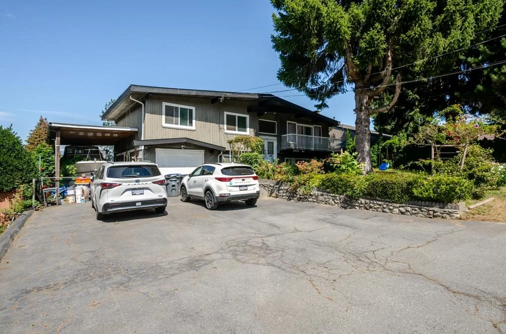 House for sale at 13945 116 Avenue Surrey British Columbia - MLS: R3156222