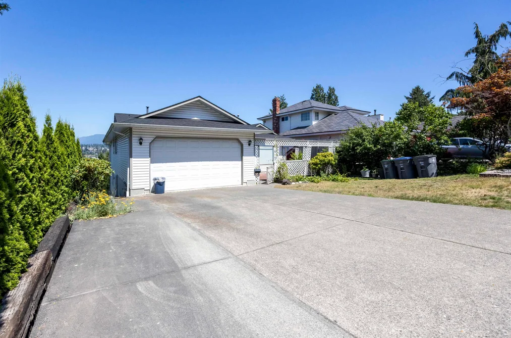House for sale at 13957 115a Avenue Surrey British Columbia - MLS: R3161763