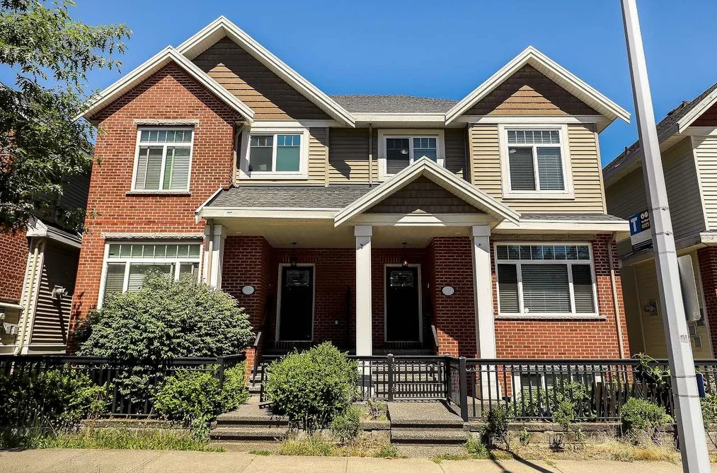 Half Duplex for sale at 13987 64 Avenue Surrey British Columbia - MLS: R3118721