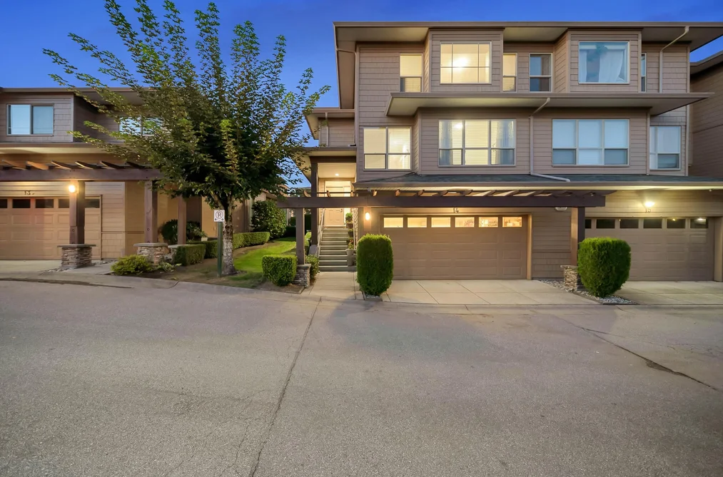 Townhouse for sale at 14 16655 64 Avenue Surrey British Columbia - MLS: R3111930