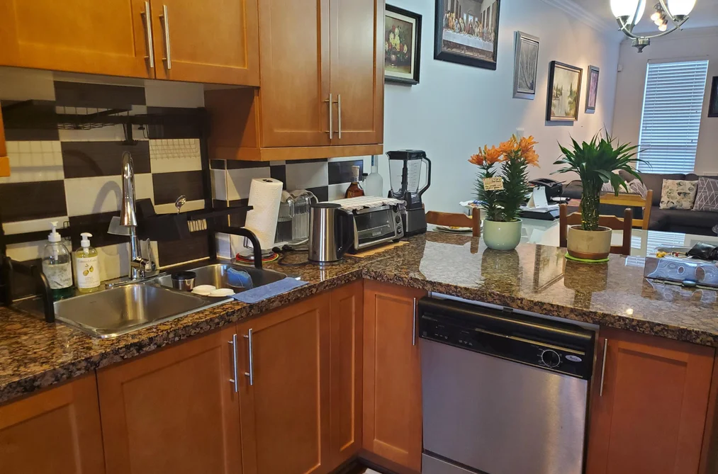 14 22788 WESTMINSTER HIGHWAY, Richmond, BC — Residential for Sale — Photo 4 of 10
