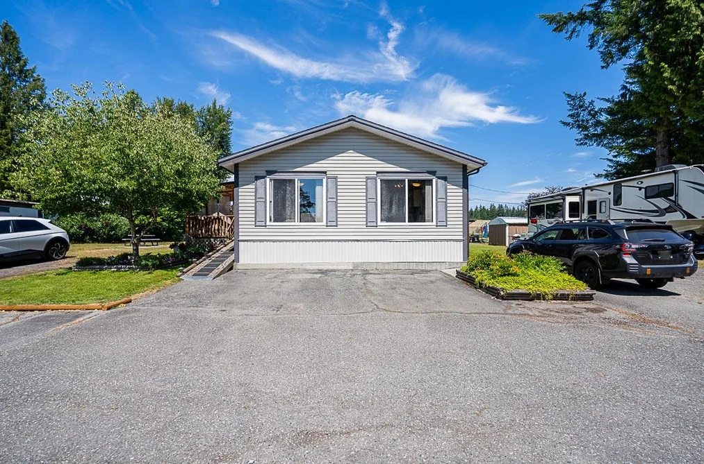 Manufactured Home for sale at 14 23141 72 Avenue Langley British Columbia - MLS: R3146491