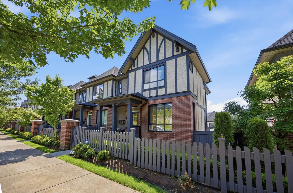 14 3500 BURKE VILLAGE PROMENADE, Coquitlam BC V3E 0N2, Coquitlam BC — Residential for Sale - Photo 2