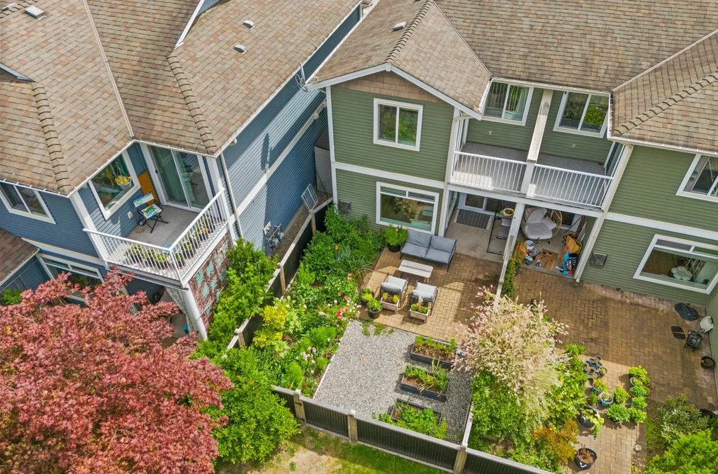 Townhouse for sale at 14 624 Shaw Road Gibsons British Columbia - MLS: R3145529