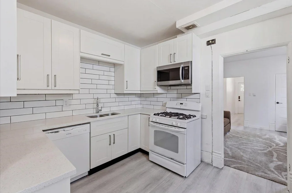 14 W 14TH AVENUE, Vancouver BC V5Y 1W6, Vancouver BC — Residential Income for Sale - Photo 4