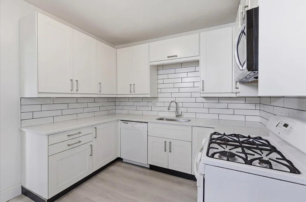 14 W 14TH AVENUE, Vancouver BC V5Y 1W6, Vancouver BC — Residential Income for Sale - Photo 5