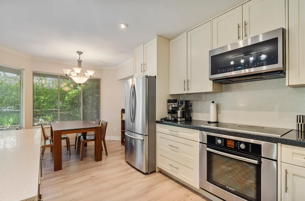 140 1495 LANSDOWNE DRIVE, Coquitlam BC V3E 2X4, Coquitlam BC — Residential for Sale — Photo 10 of 30
